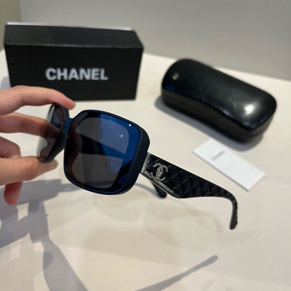 Chanel women's sunglasses🔥🔥🔥 - Picture 3 of 9